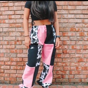 Cowprint Joggers